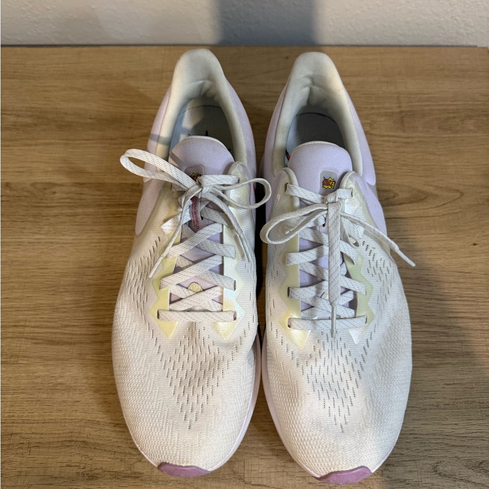 Women's Nike Air Zoom WinFlo6 size 11.5